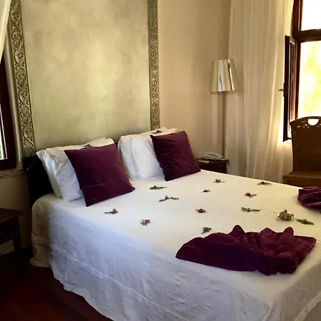 Akvilla House Ξενοδοχείο