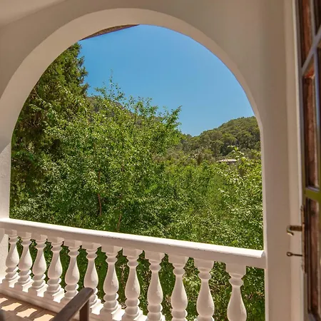 Ξενοδοχείο Akvilla House *