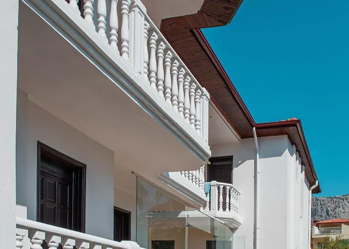 מלון Akvilla House סאריגרמה