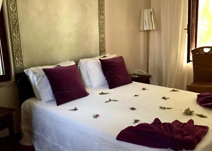 Akvilla House מלון